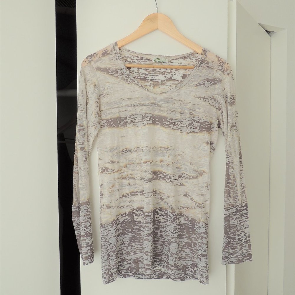 Lightweight, sheer L/S Tee